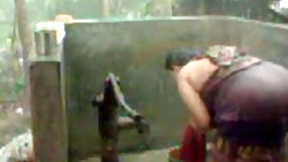 একটি বাঙালি সেক্সি বিএফ অল্প বয়স্ক নাতনী তাকে আক্রমণ করা শুরু করে যখন স্বামী, সামার সোপান দীর্ঘ দাঁড়ানো না