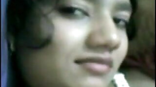 18 বছর বয়সী সেক্সি সেক্সি বিএফ ভারতীয় নারী স্ত্রী হয়ে, এবং প্রথমবার, একটি সুন্নত মোরগ জন্য চেষ্টা করছে